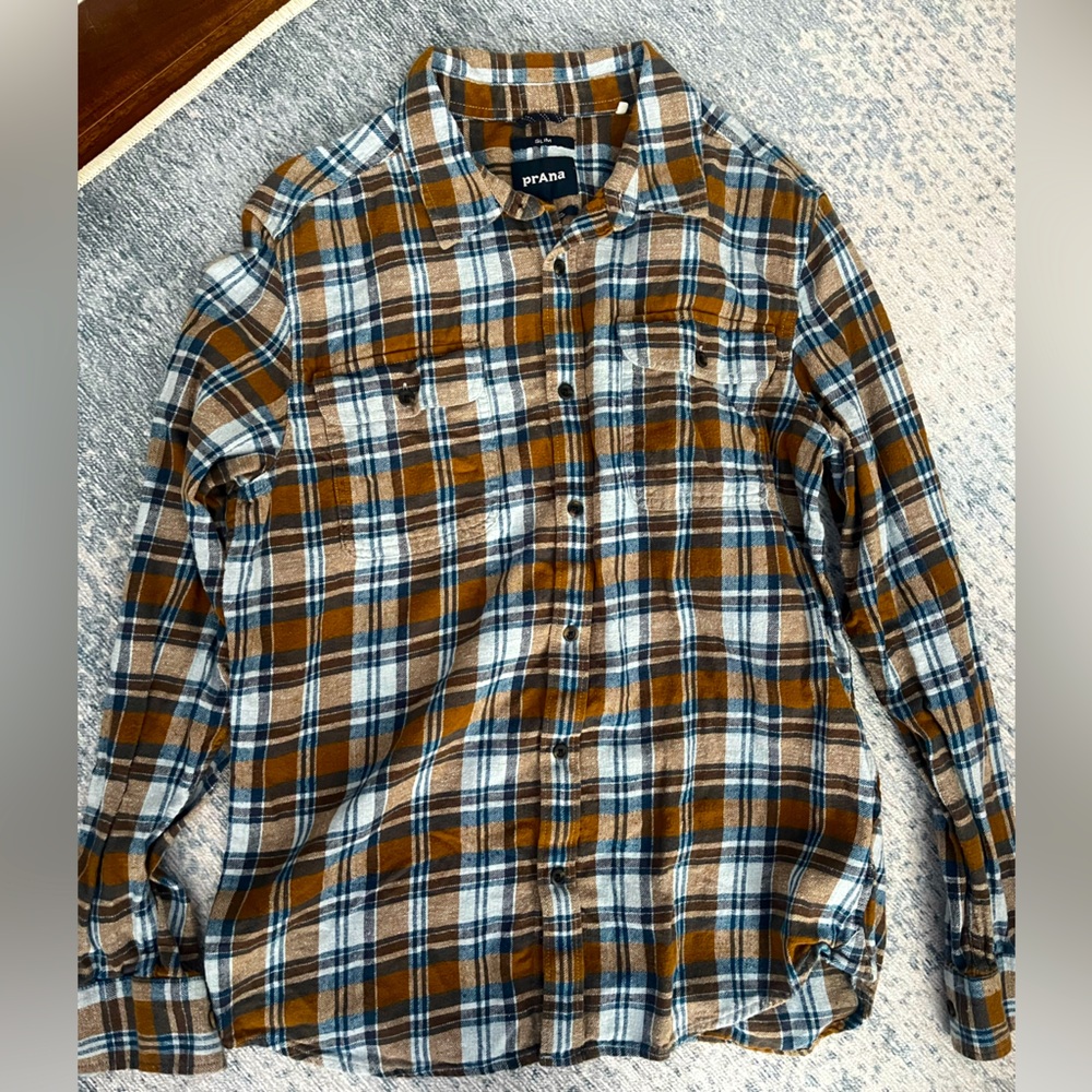 Prana Men’s lightweight flannel, blue, brown and white, size medium